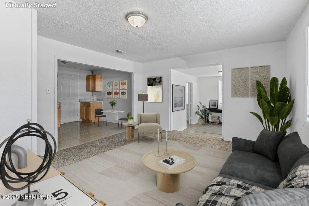 Photo of 2864 LEONID Road