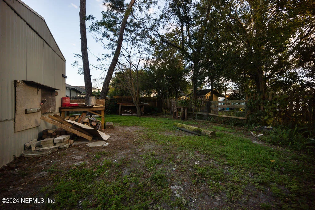Photo of 9008 DANDY Avenue