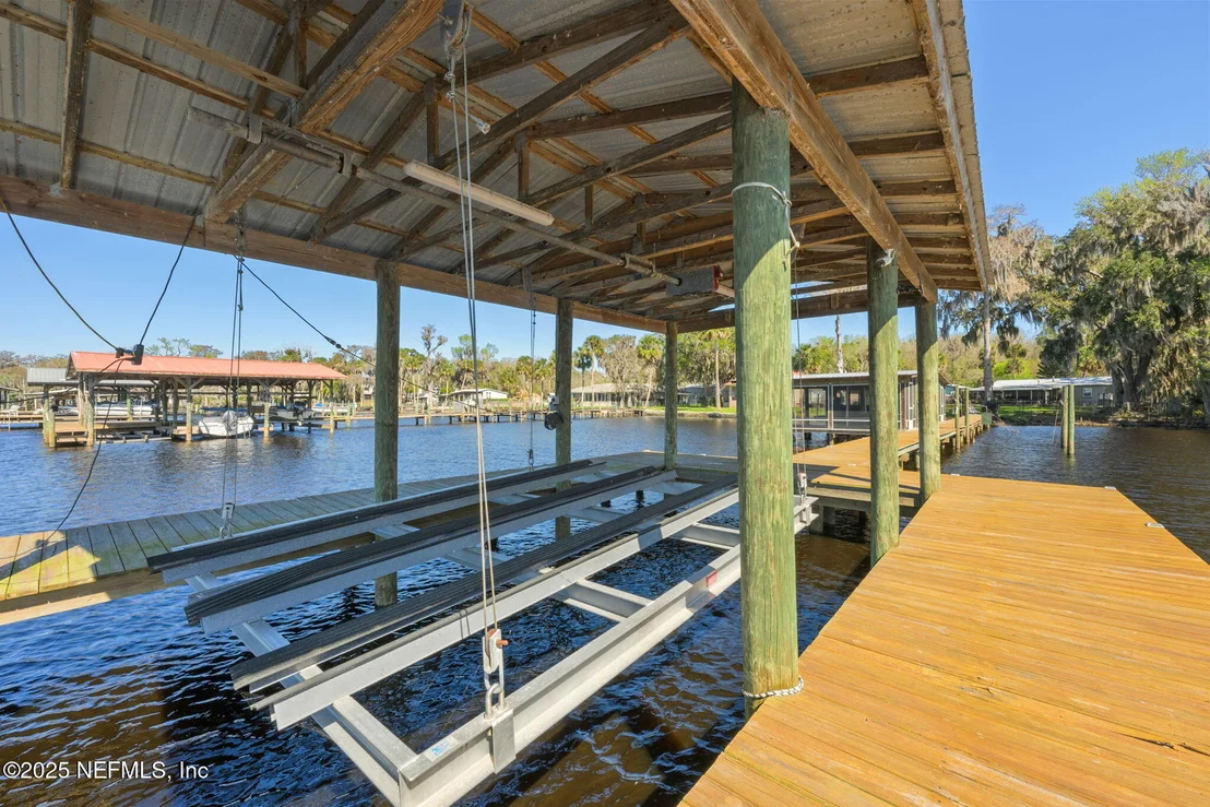 Photo of 113 DRIFTWOOD Lane