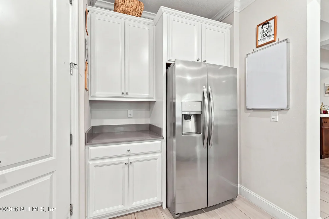 Photo of 559 GLORIETA Drive