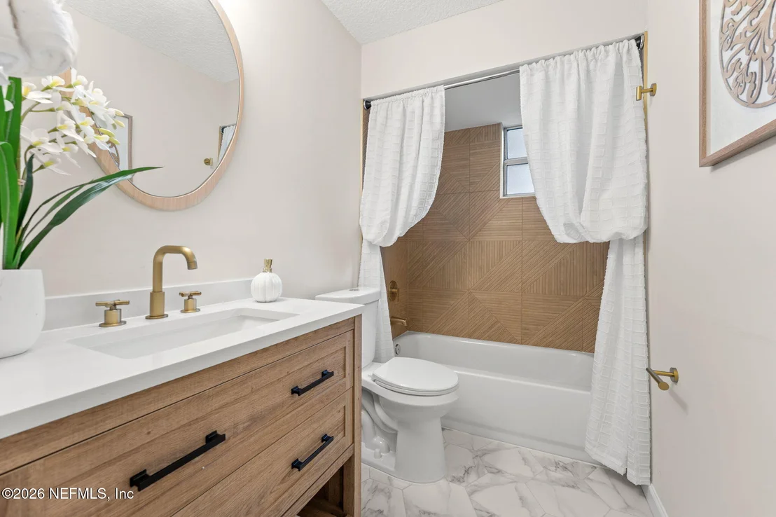 Photo of 213 AQUARIUS Circle N