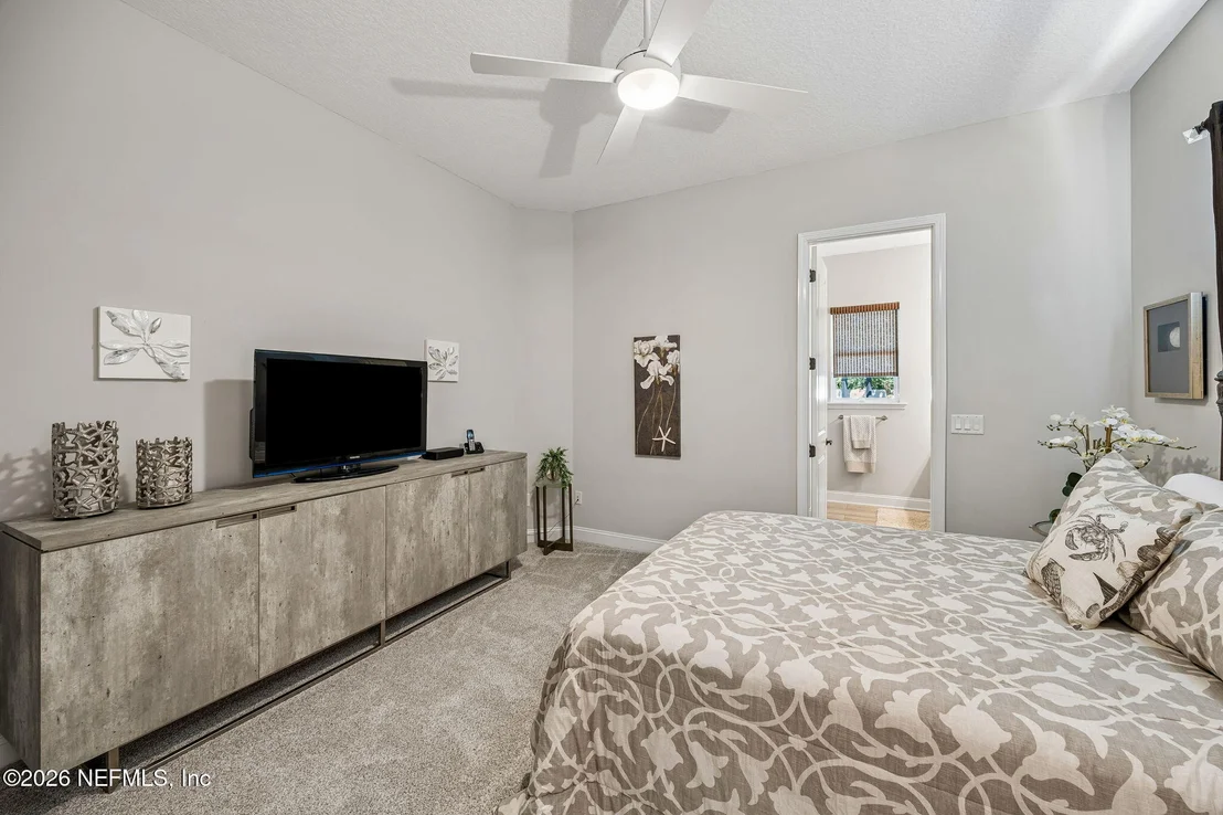 Photo of 35 AUBURNDALE Drive
