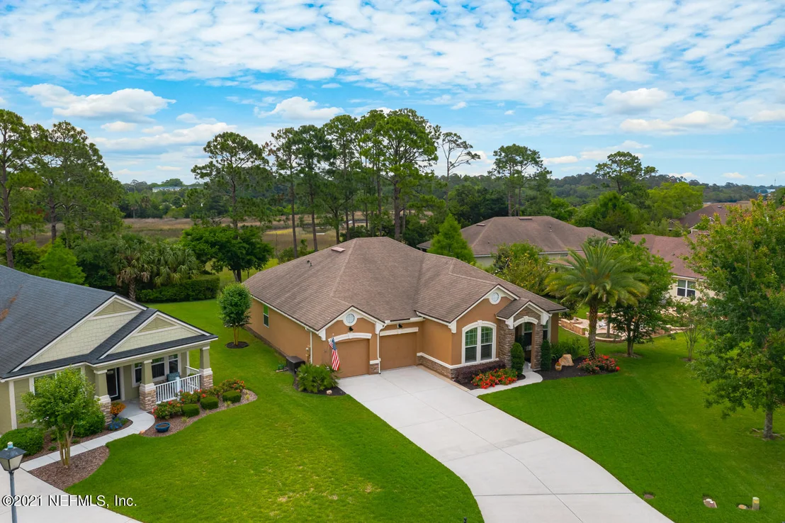 Photo of 215 PLAZA DEL RIO Drive