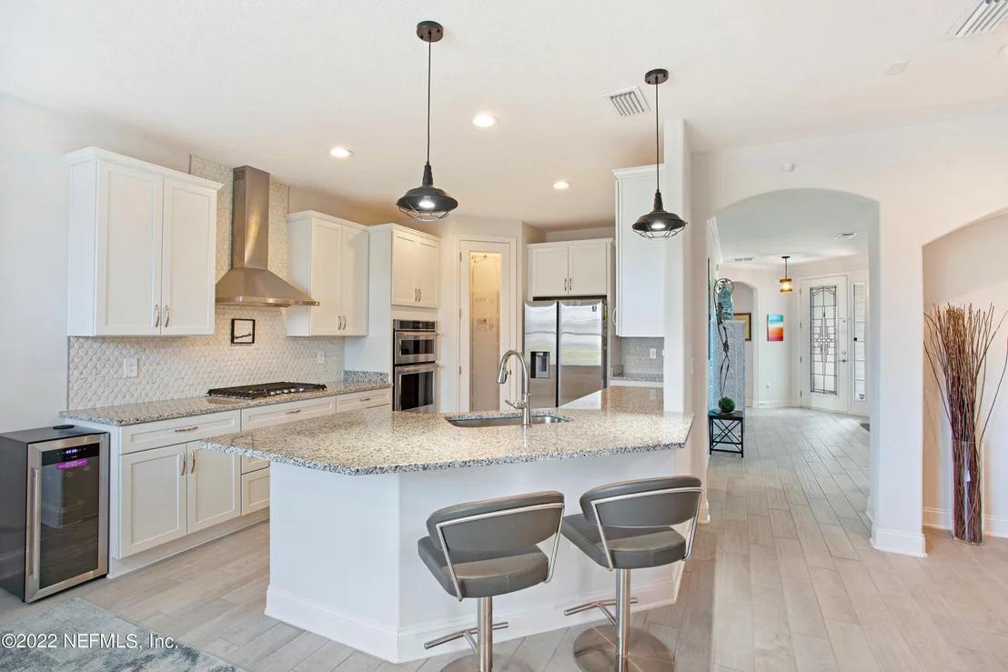 Photo of 814 SILVER PINE Drive