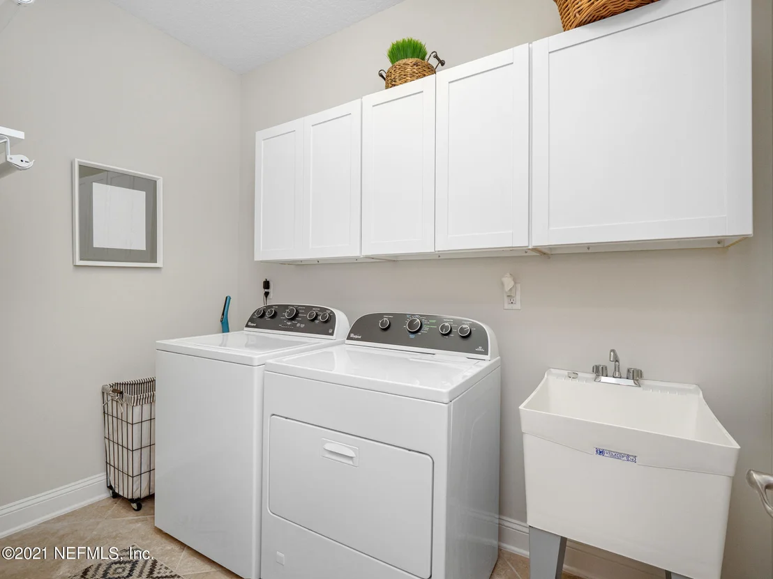 Photo of 237 GULFSTREAM Way