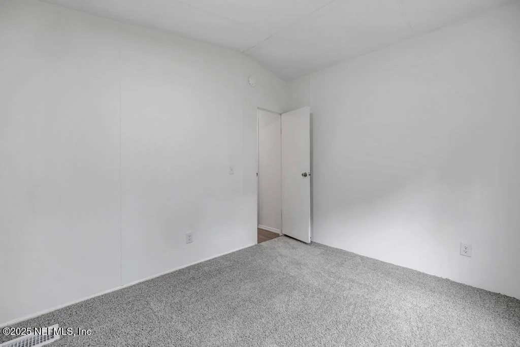 Photo of 6357 ARMSTRONG Road