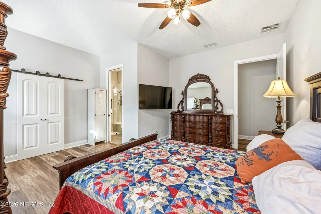 Photo of 383 PINE HAVEN Drive