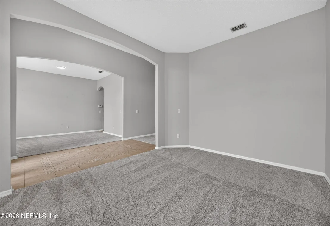 Photo of 635 WAKEVIEW Drive