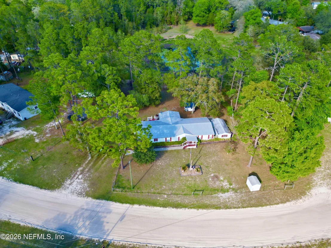 Photo of 129 CRYSTAL LAKE Drive