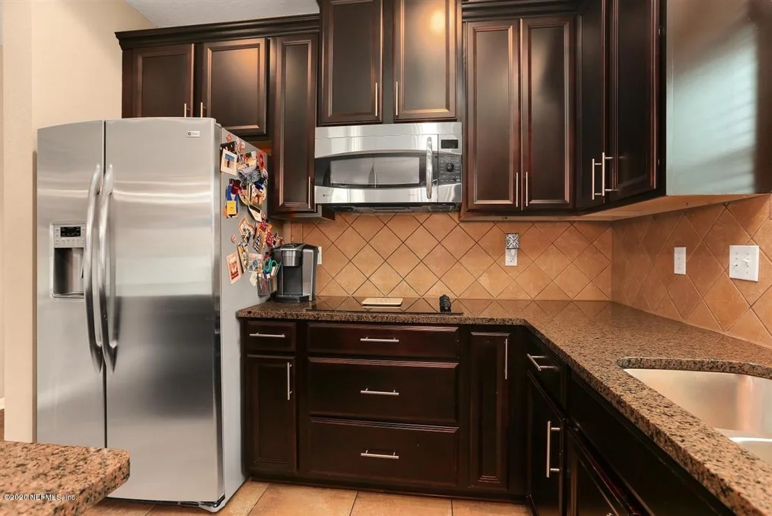 Photo of 301 N BELLAGIO Drive