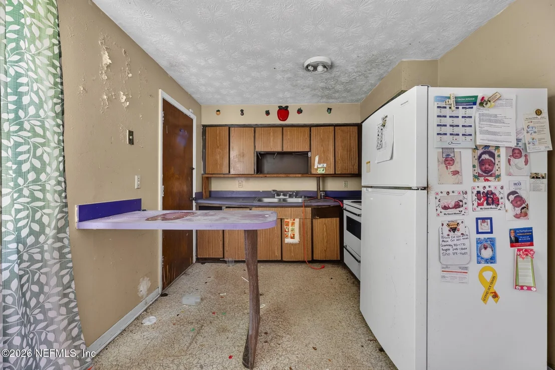 Photo of 4915 CHIVALRY Drive