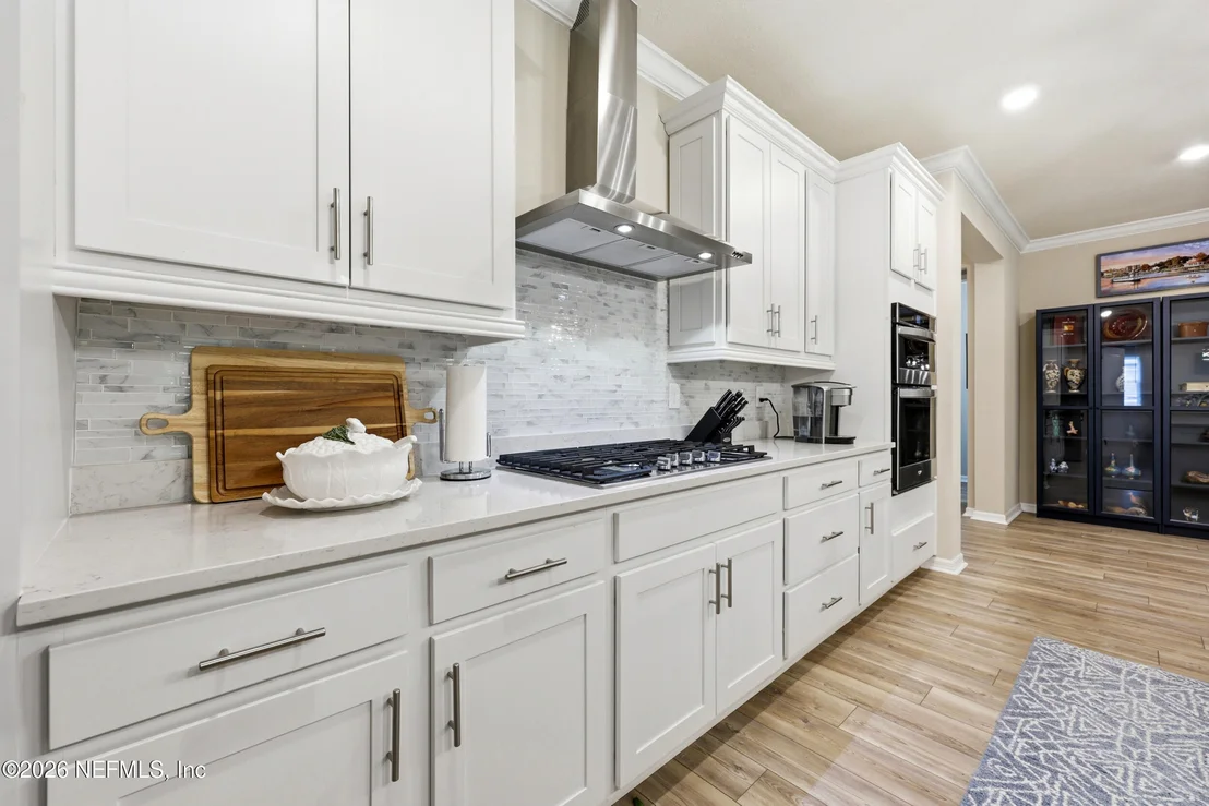 Photo of 10772 TOWN VIEW Drive