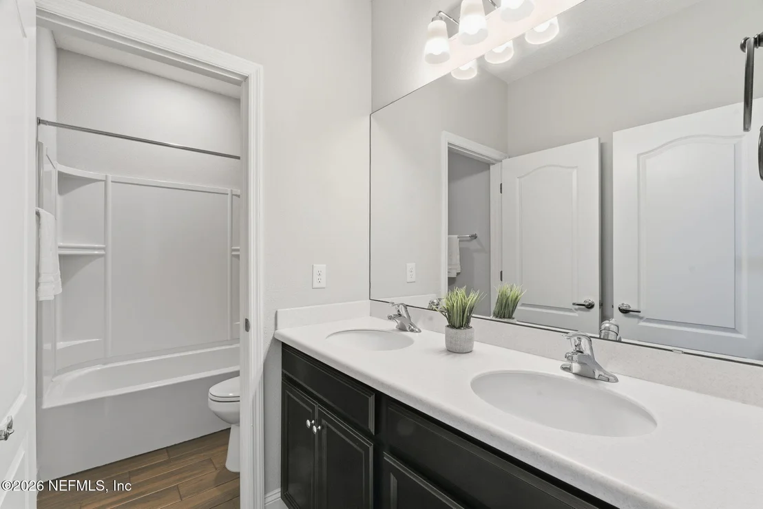Photo of 316 RENWICK Parkway