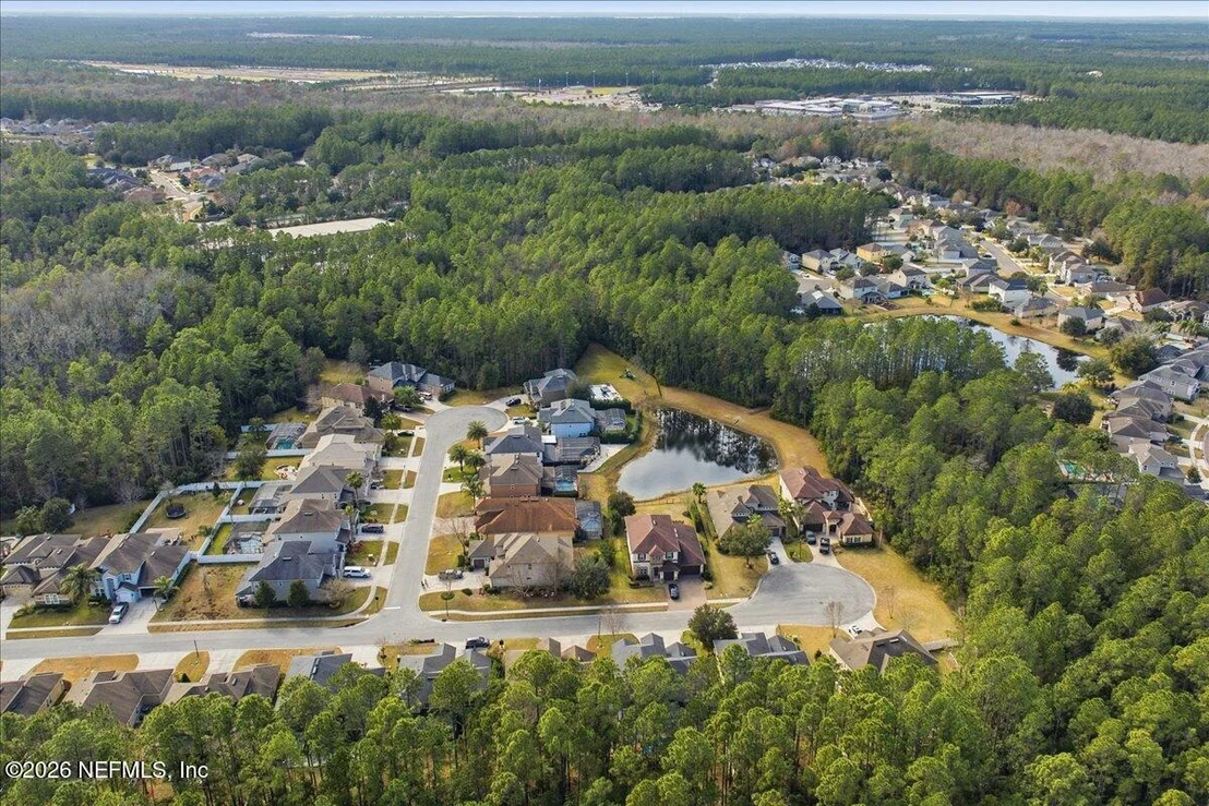 Photo of 184 ROCKCREEK Drive