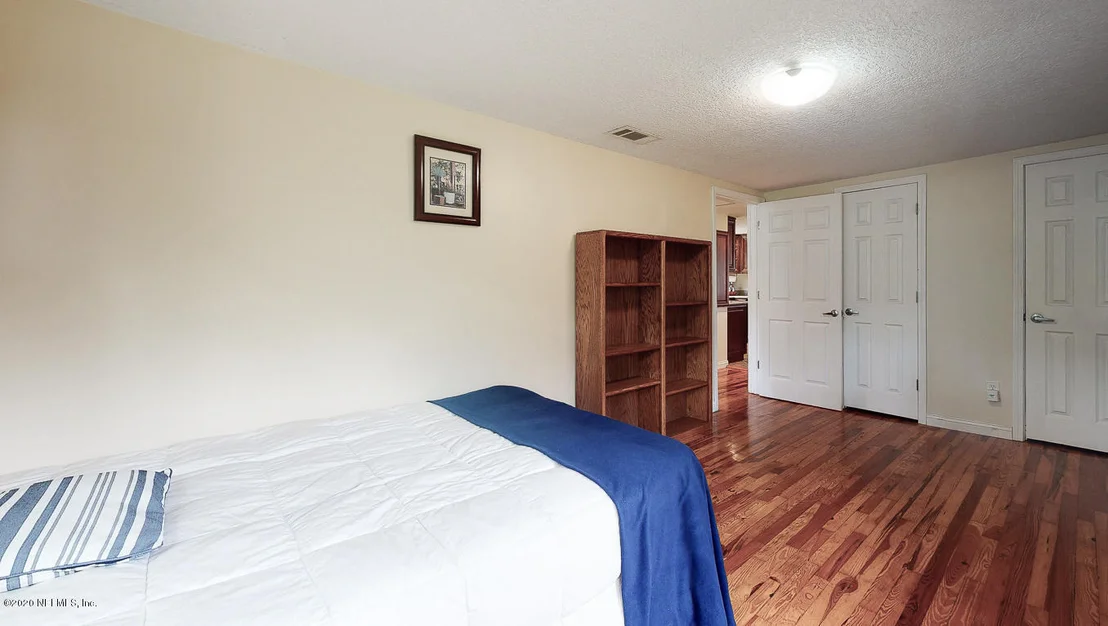 Photo of 5305 TROUT RIVER Boulevard