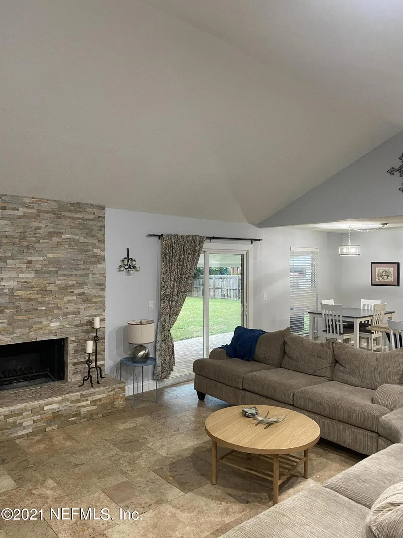 Photo of 205 BLAKELEY Court