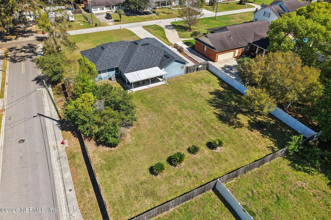 Photo of 450 RALPH Street