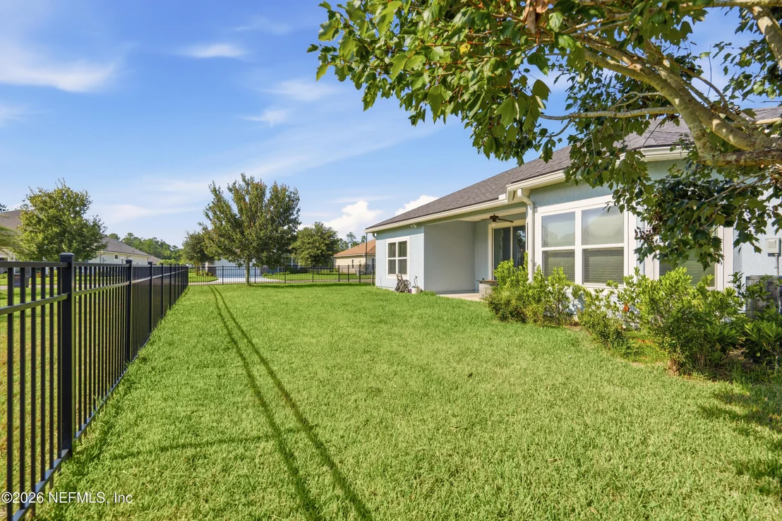 Photo of 223 MEADOW CROSSING Drive