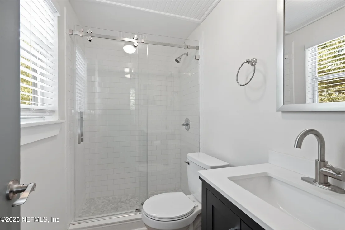 Photo of 110 DE HAVEN Street