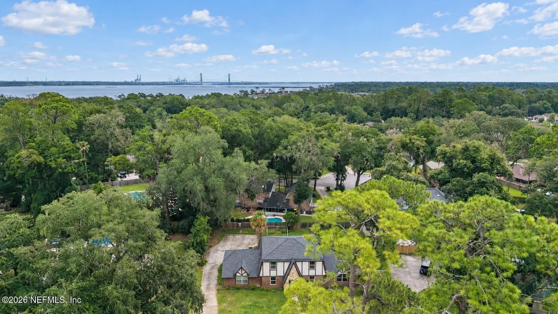 Photo of 4463 RIVER TRAIL Road
