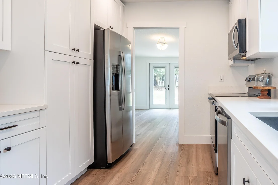 Photo of 1024 RIVER Road