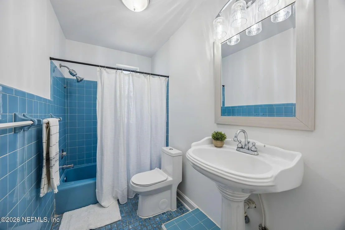 Photo of 5436 WATERSIDE Drive