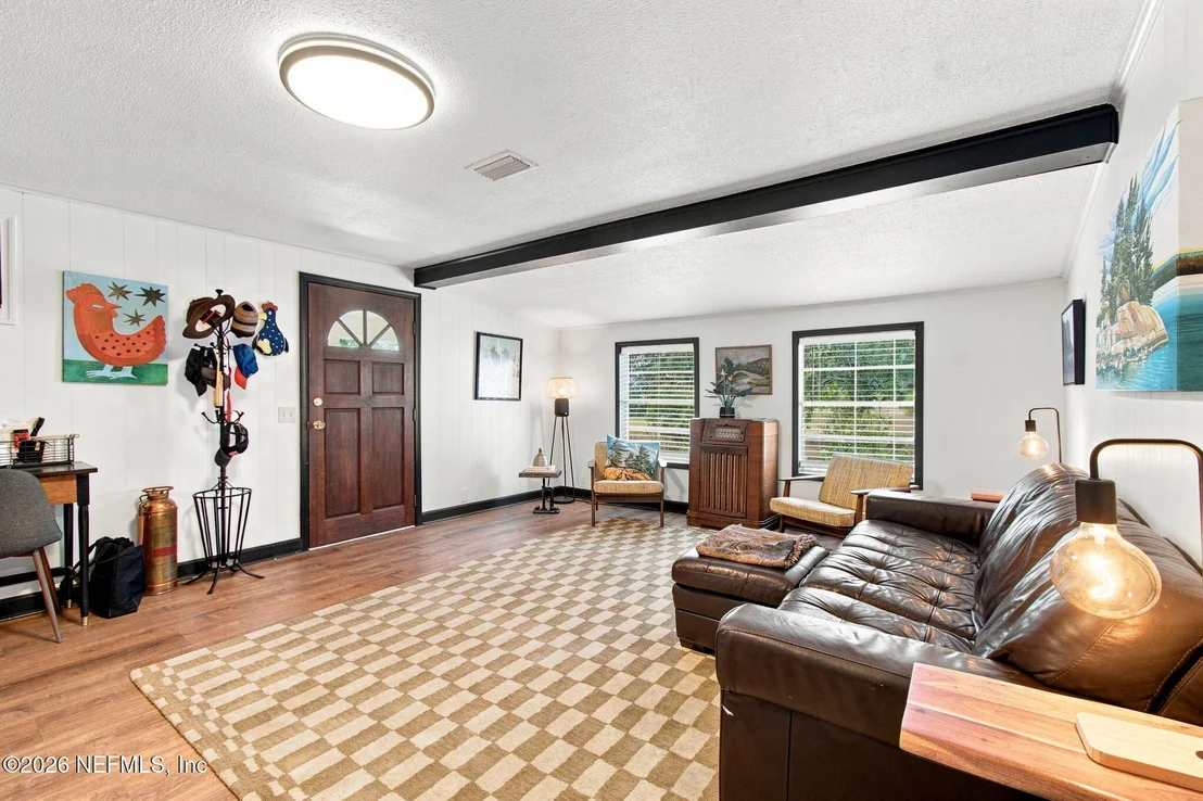 Photo of 33485 MEADOWS Lane