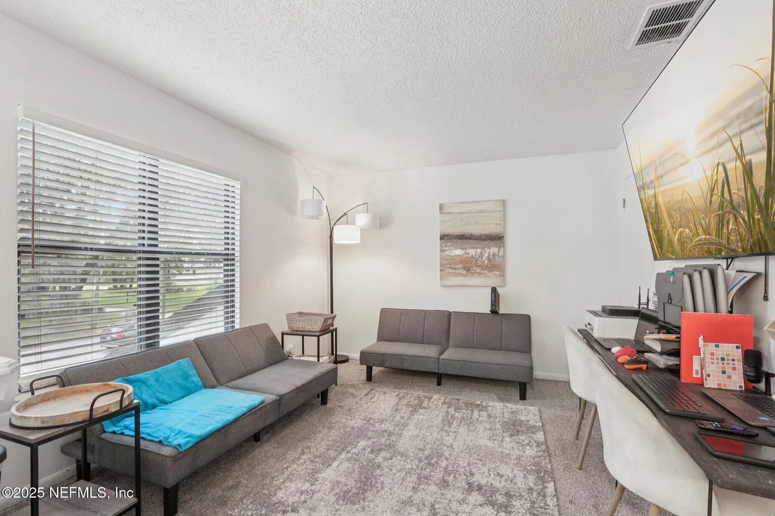 Photo of 641 NELSON Drive