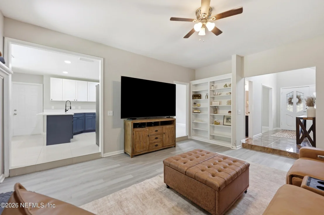 Photo of 668 FINGAL Drive