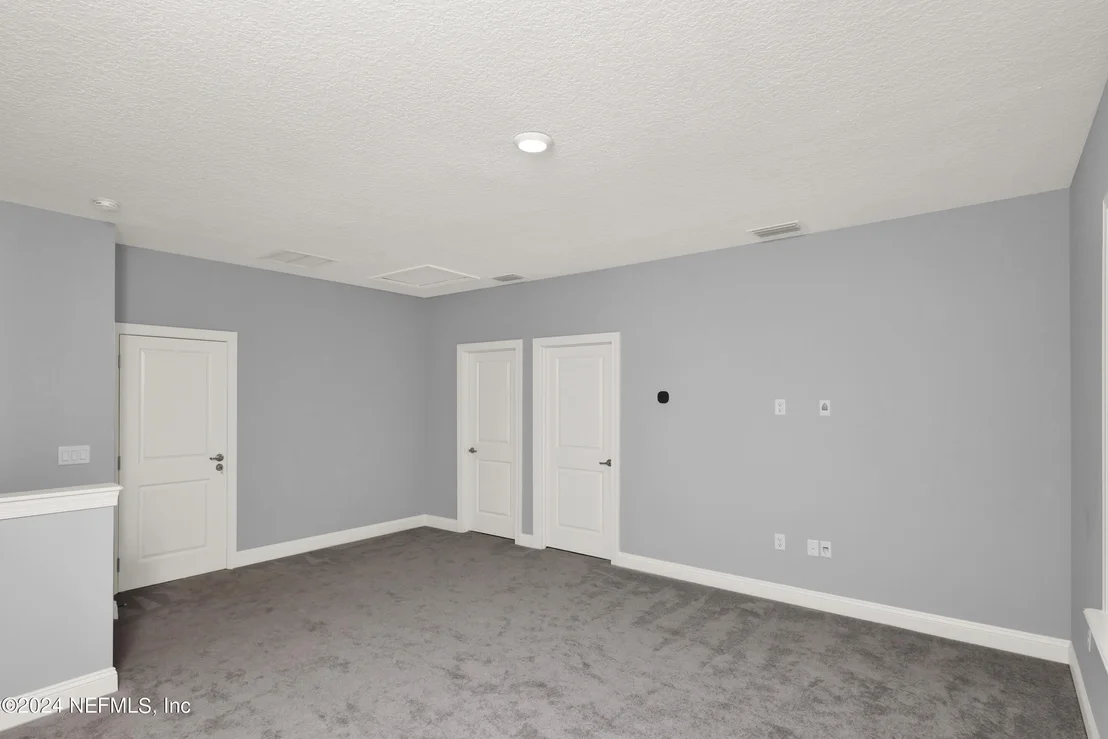 Photo of 10385 SILVERBROOK Trail