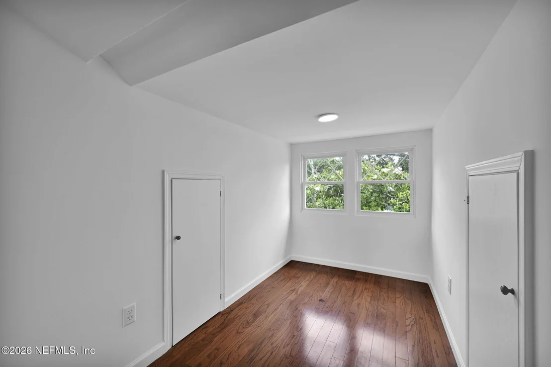 Photo of 3002 RIVERSIDE Avenue