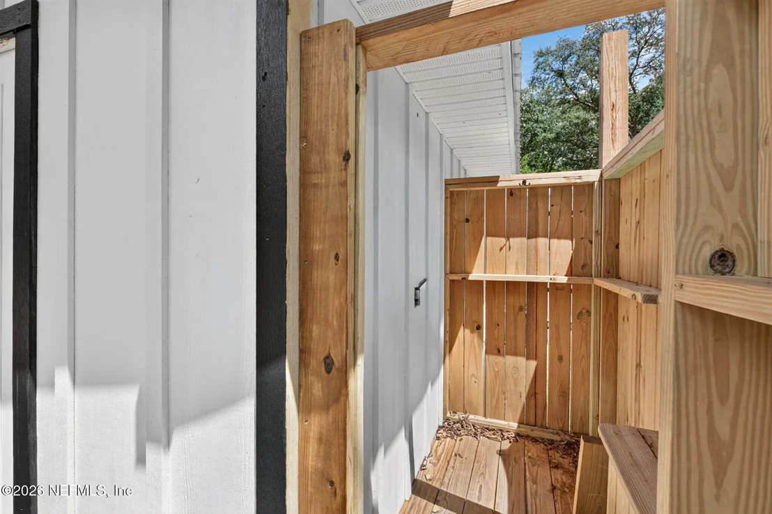 Photo of 8189 MELROSE Road
