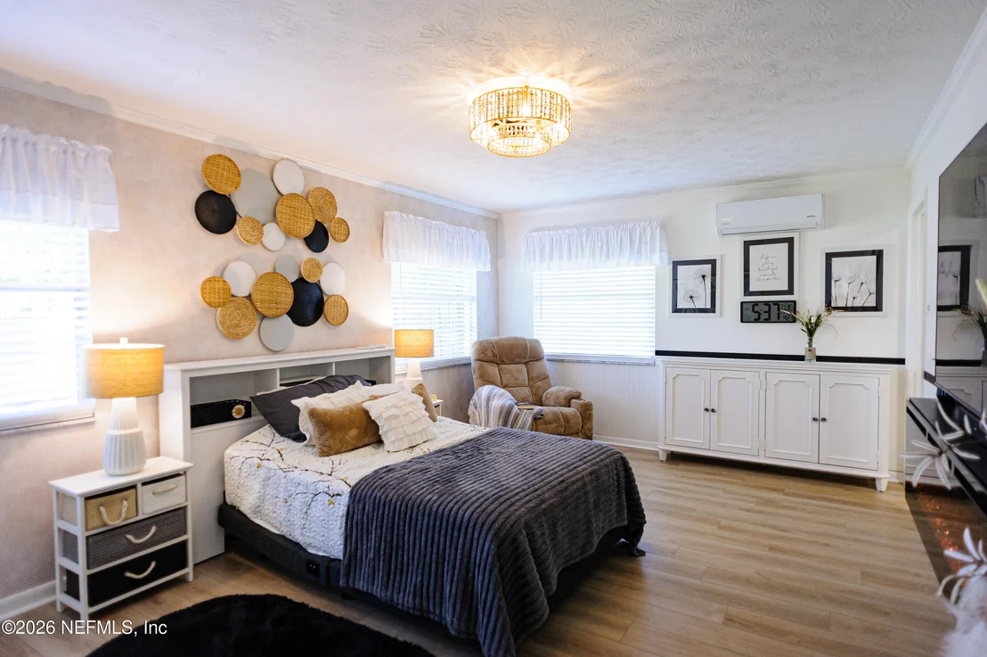 Photo of 332 WHISPERING WOODS Drive