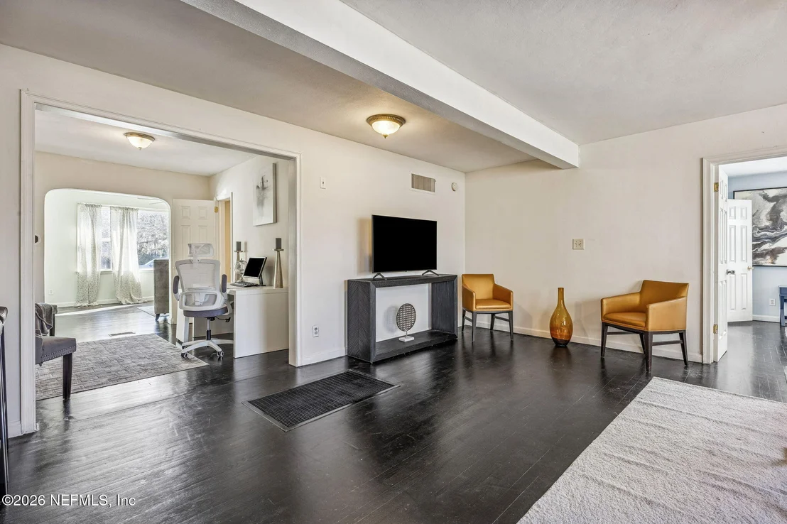 Photo of 426 AIKEN Road