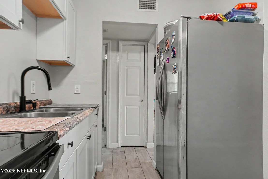 Photo of 913 DEPAUL Drive