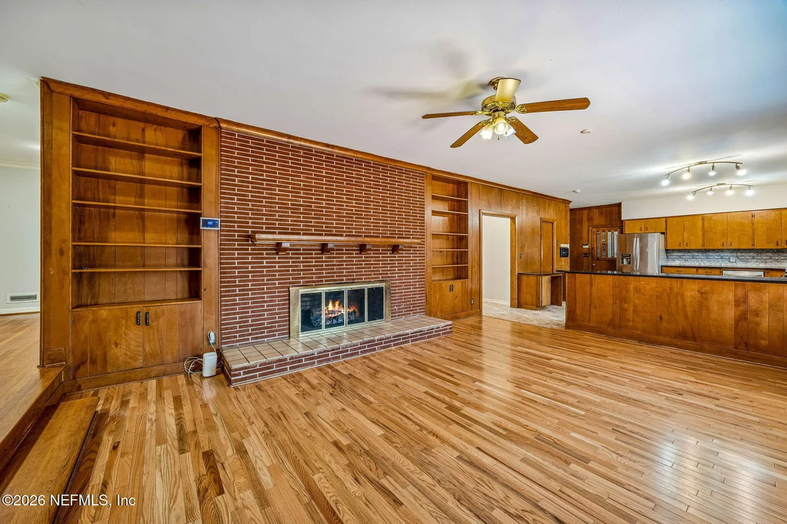 Photo of 4768 QUEEN Lane