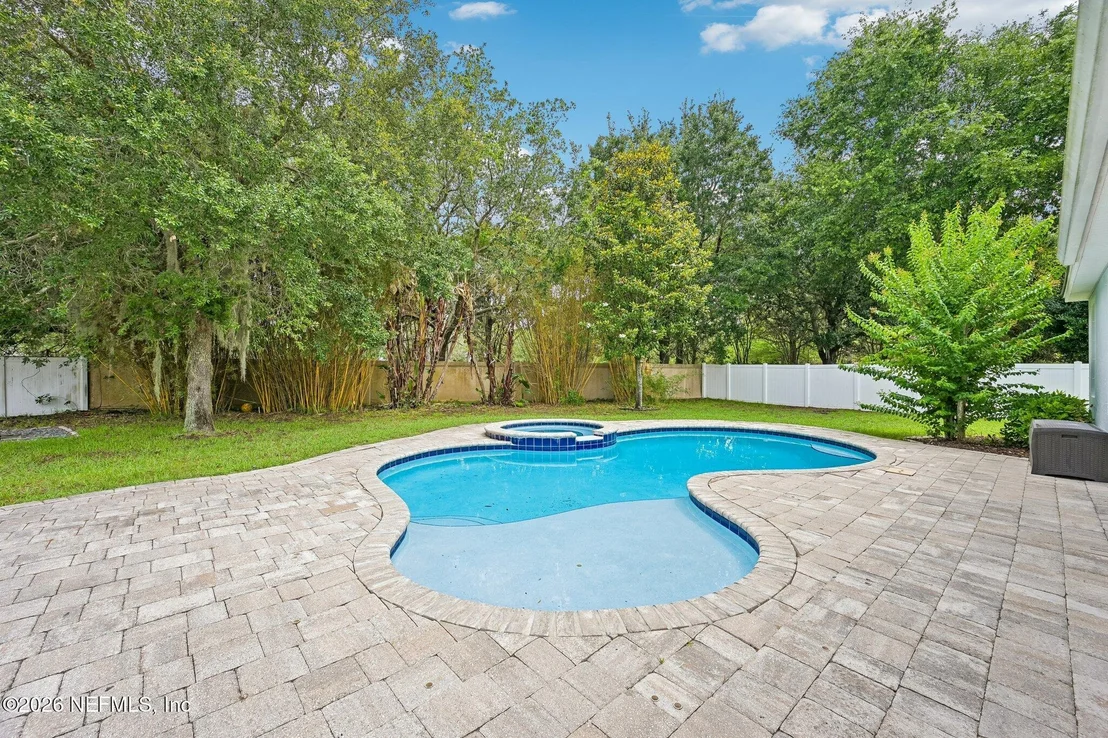 Photo of 131 CORNWALL Drive