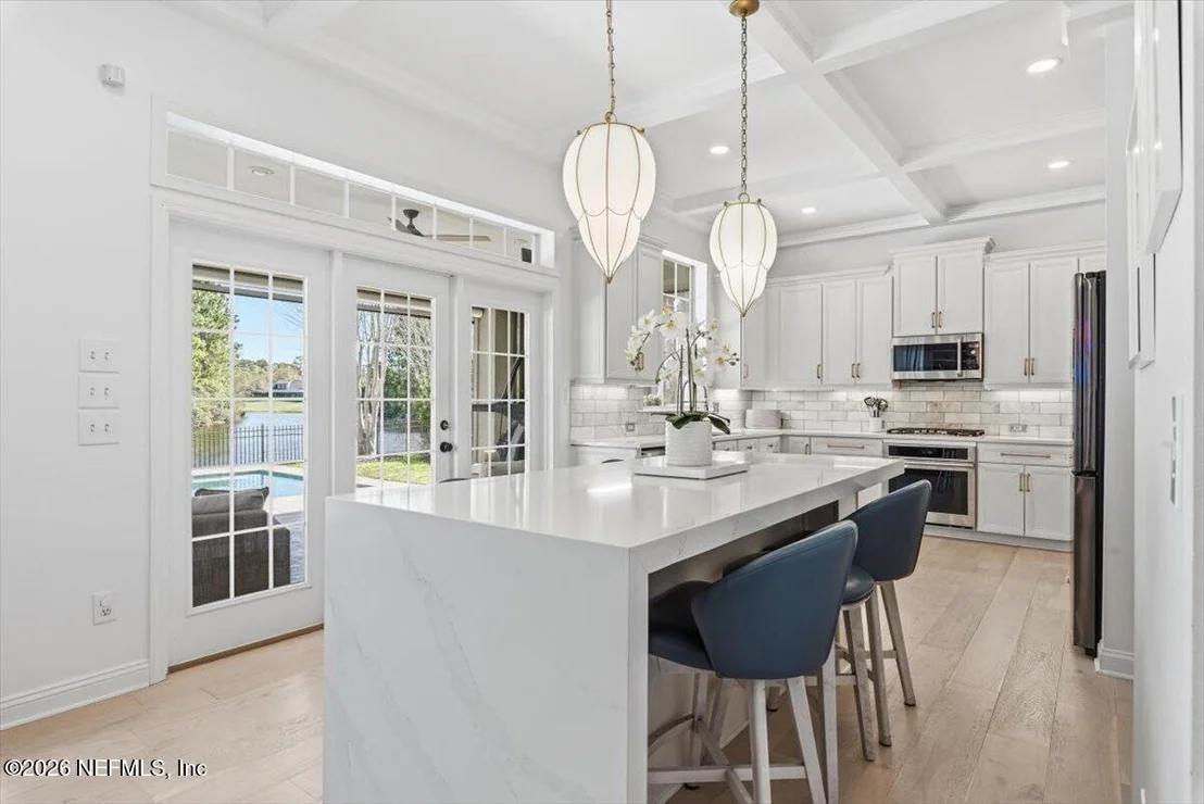 Photo of 844 EAGLE POINT Drive