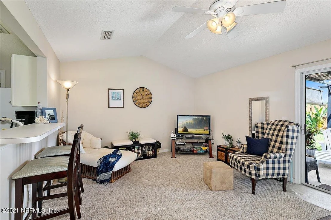 Photo of 440 ISLAND VIEW Circle