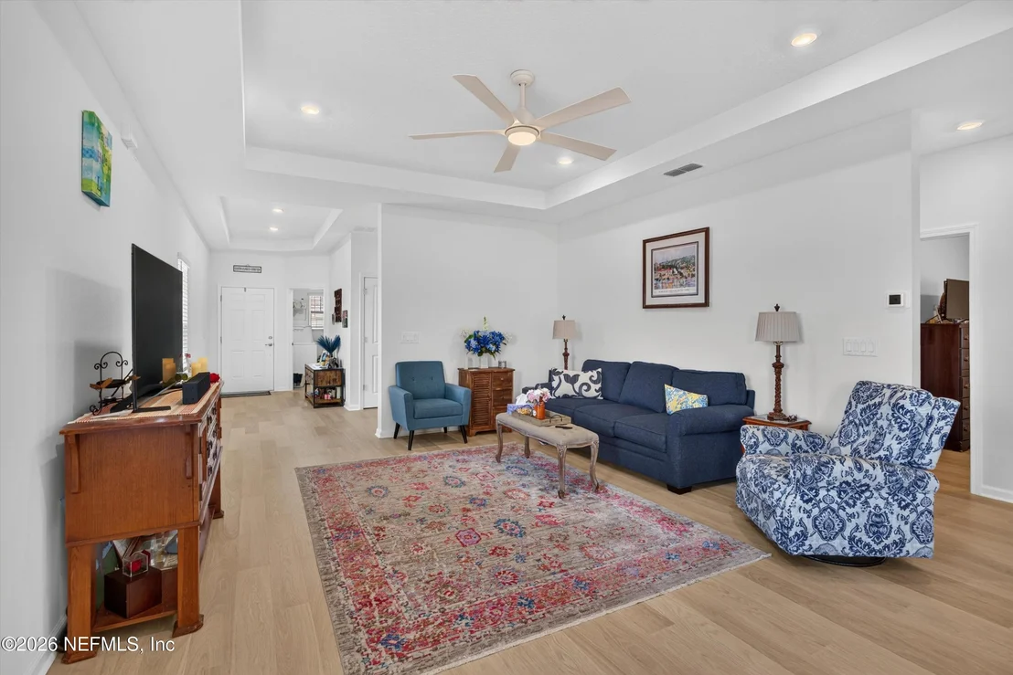 Photo of 112 SUNDANCE Drive