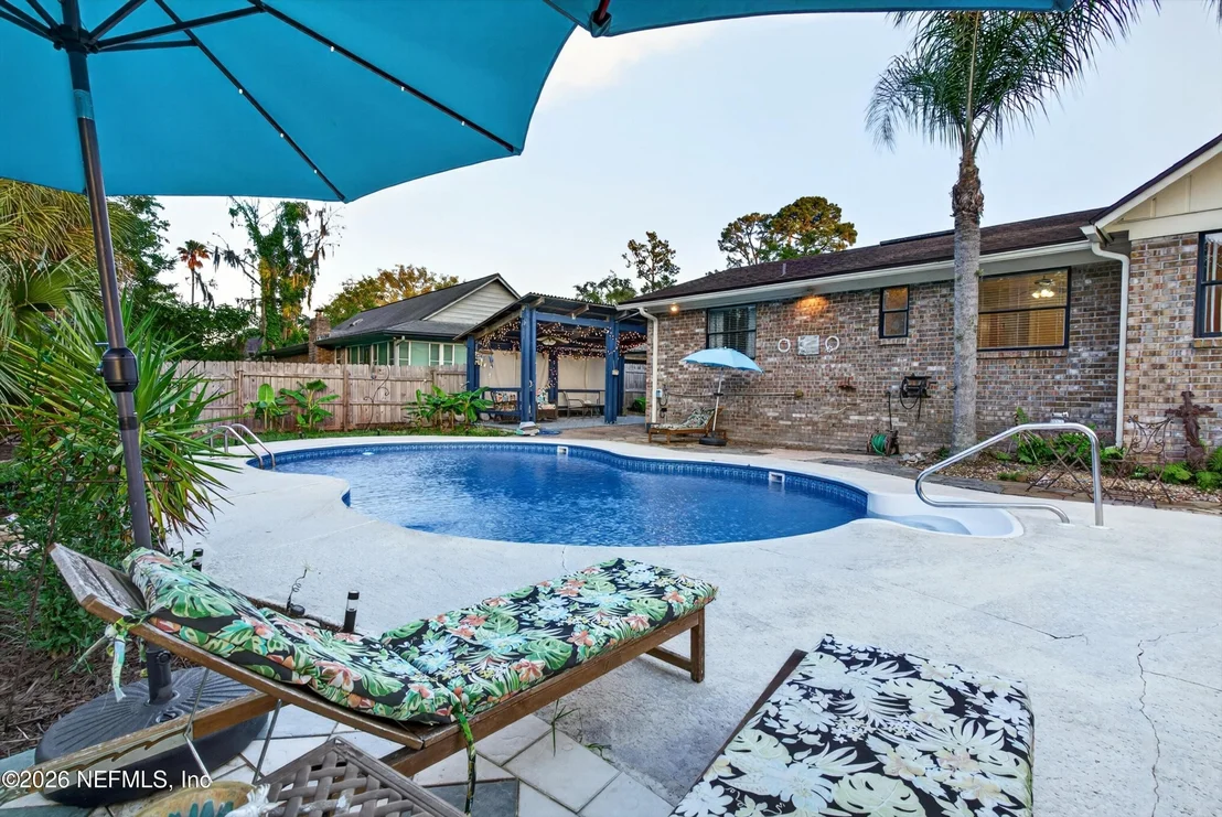 Photo of 2556 BOTTOMRIDGE Drive