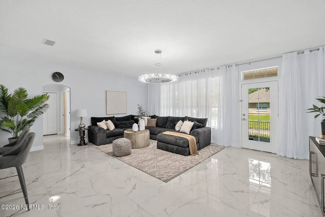 Photo of 132 SUMMERHILL Circle