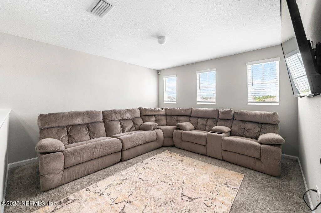Photo of 1903 AMBERLY Drive