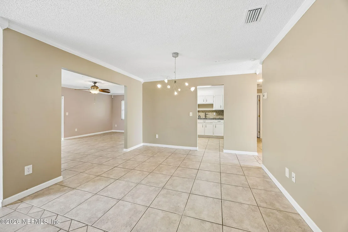 Photo of 995 ALCALA Drive