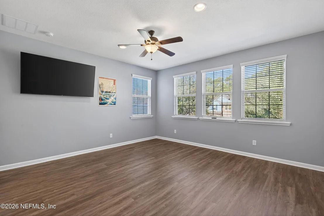 Photo of 127 EAGLE ROCK Drive