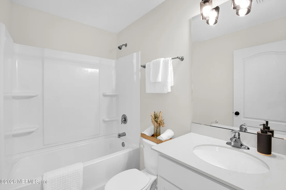 Photo of 126 ROBERTS Boulevard