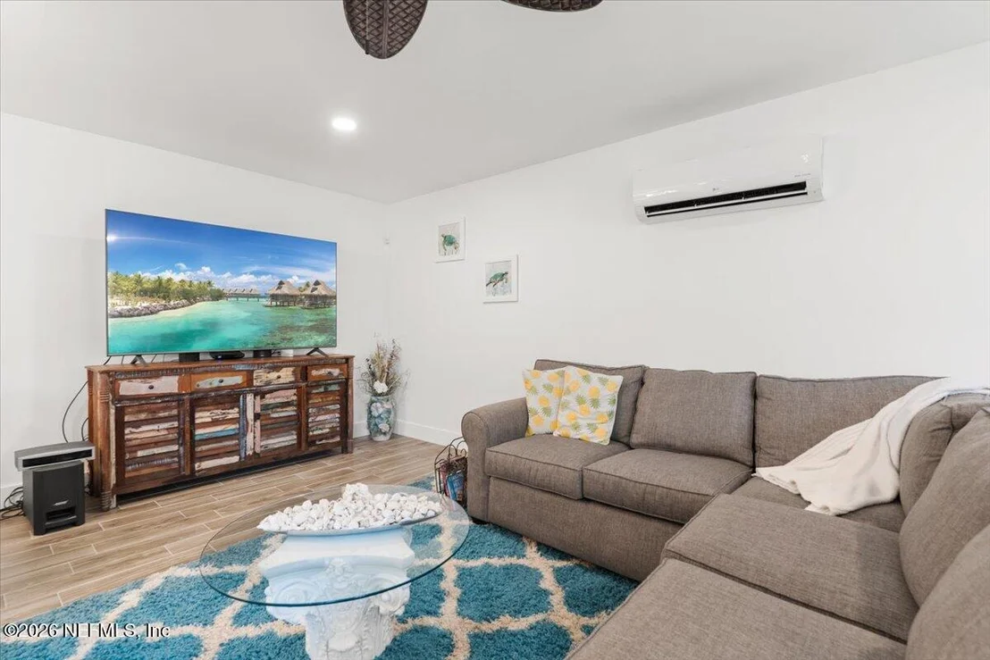 Photo of 9839 HECKSCHER Drive