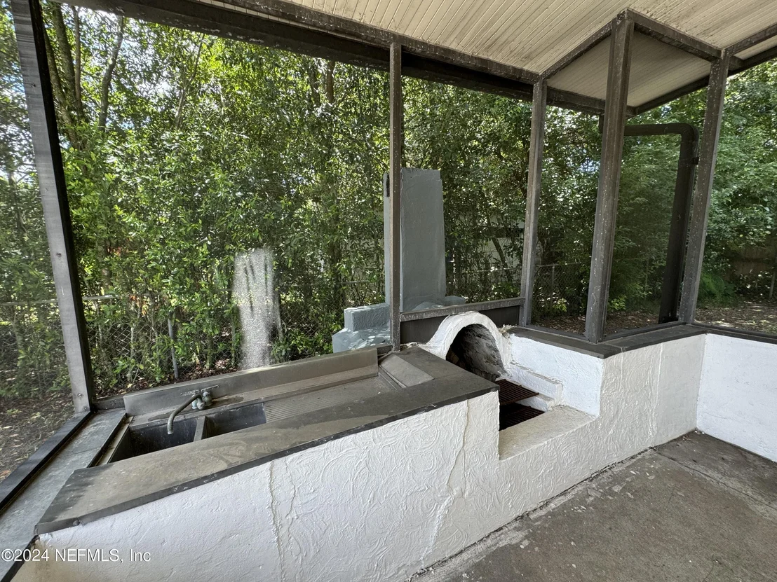 Photo of 3842 RUBY Drive W