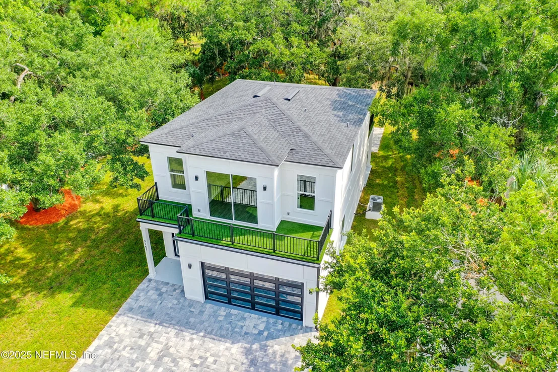 Photo of 5765 HECKSCHER Drive