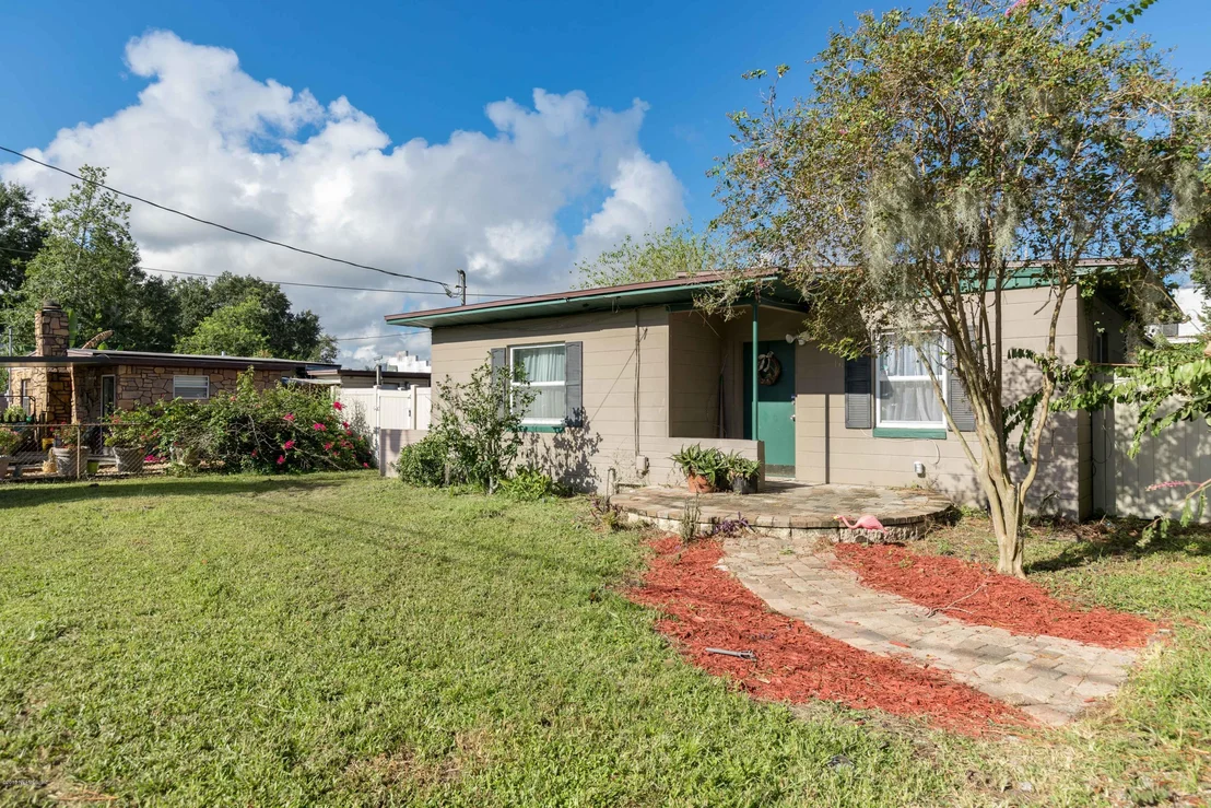 Photo of 4160 RUBY Drive W